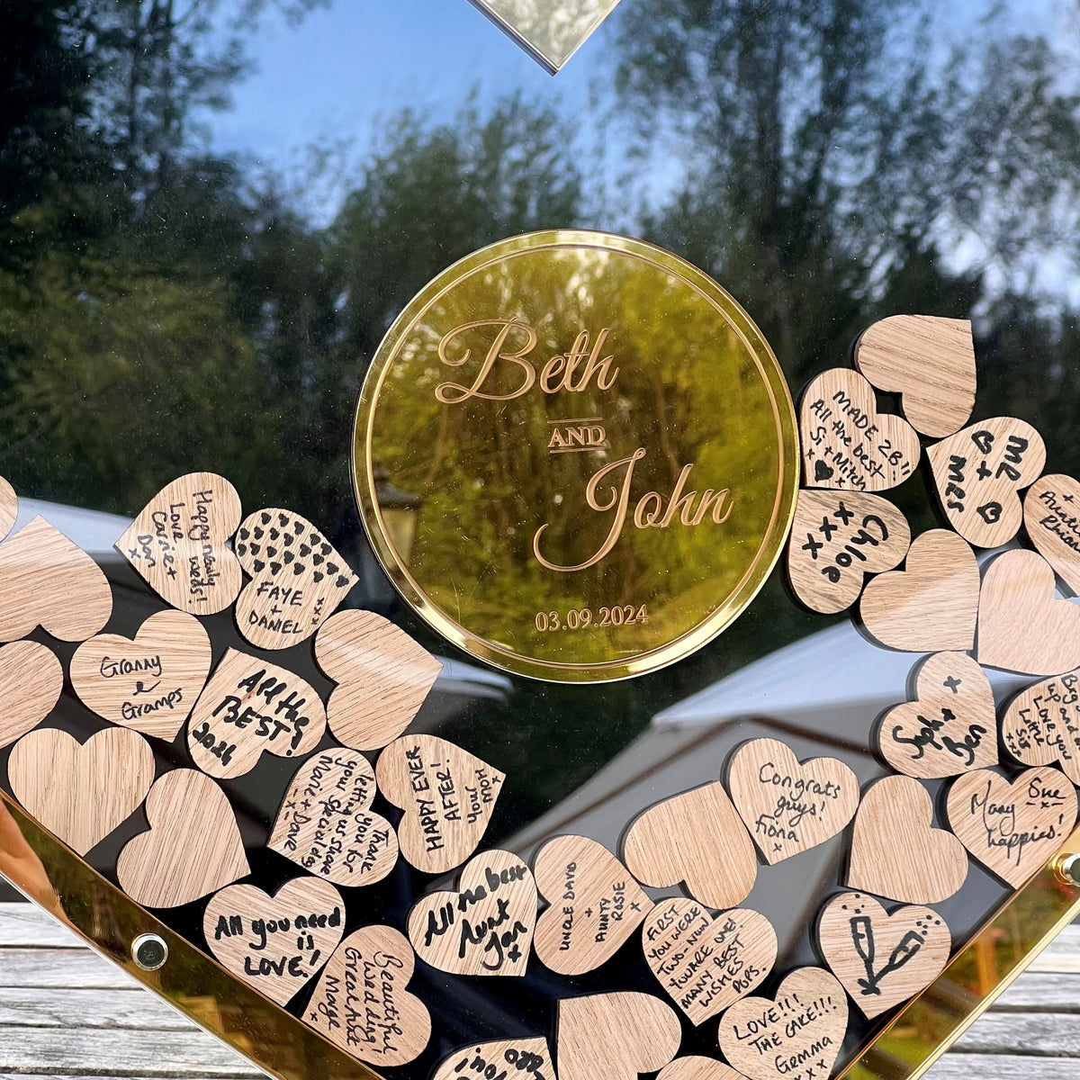 Wedding Heart Guestbook - Black &amp; Gold