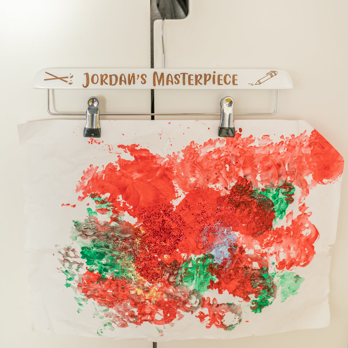 Child&#39;s Masterpiece Artwork Hanger