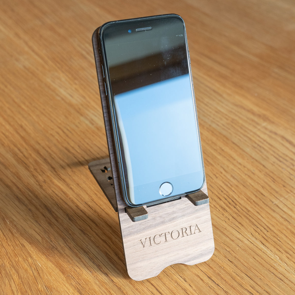 Traditional Cut-Out Phone Stand