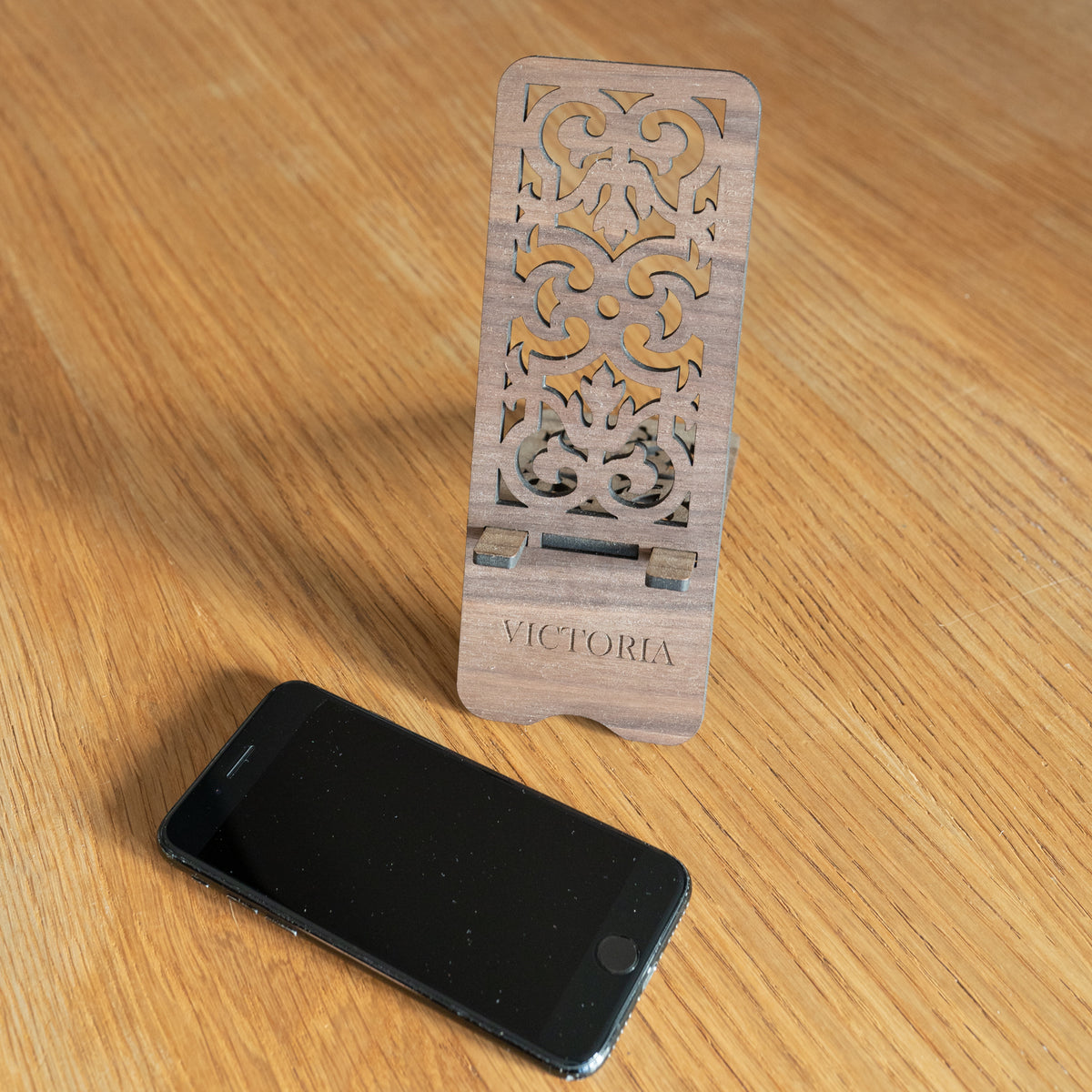 Traditional Cut-Out Phone Stand