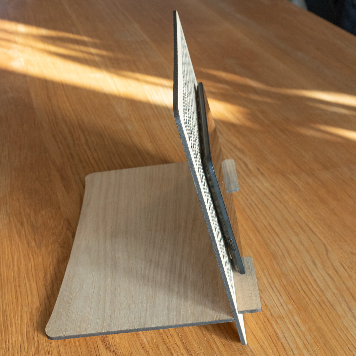 Parquet Cut-Out Tablet Stand