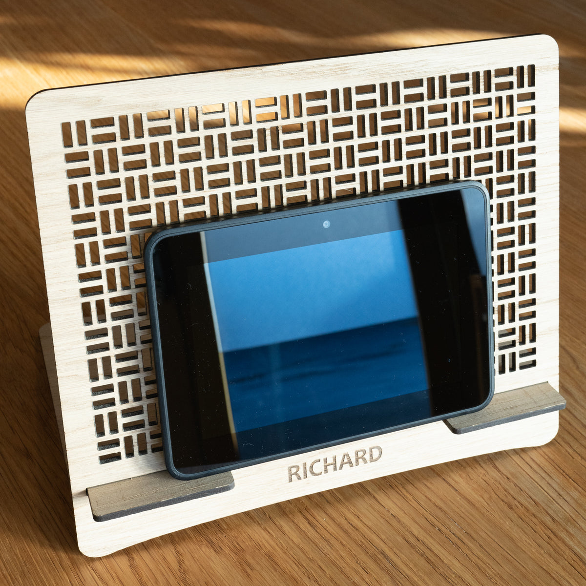 Parquet Cut-Out Tablet Stand