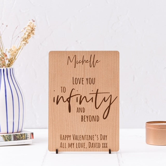 Carte de Saint Valentin en bois &quot;To Infinity And Beyond&quot;