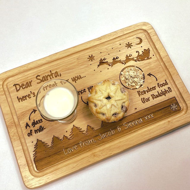 Traditional Santa&#39;s Christmas Eve Treat Board