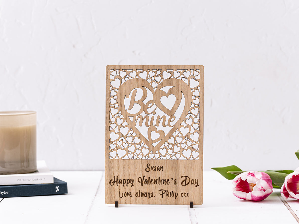 Carte de Saint Valentin en bois &quot;Be Mine&quot;