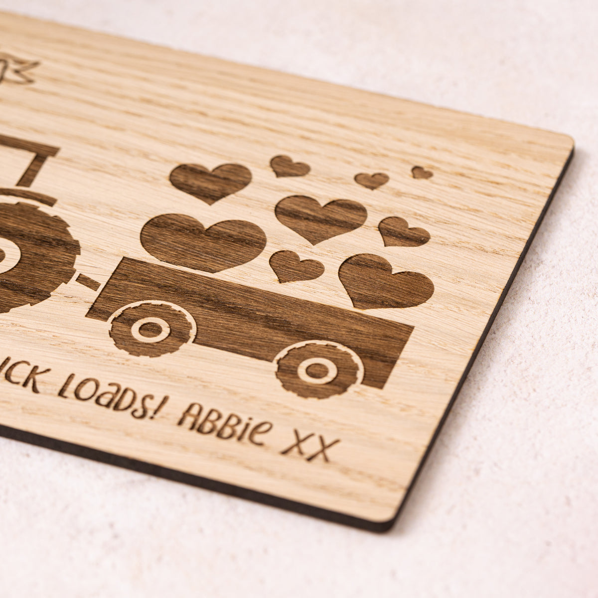 Carte de tracteur de ferme en bois Happy Valentine&#39;s Day