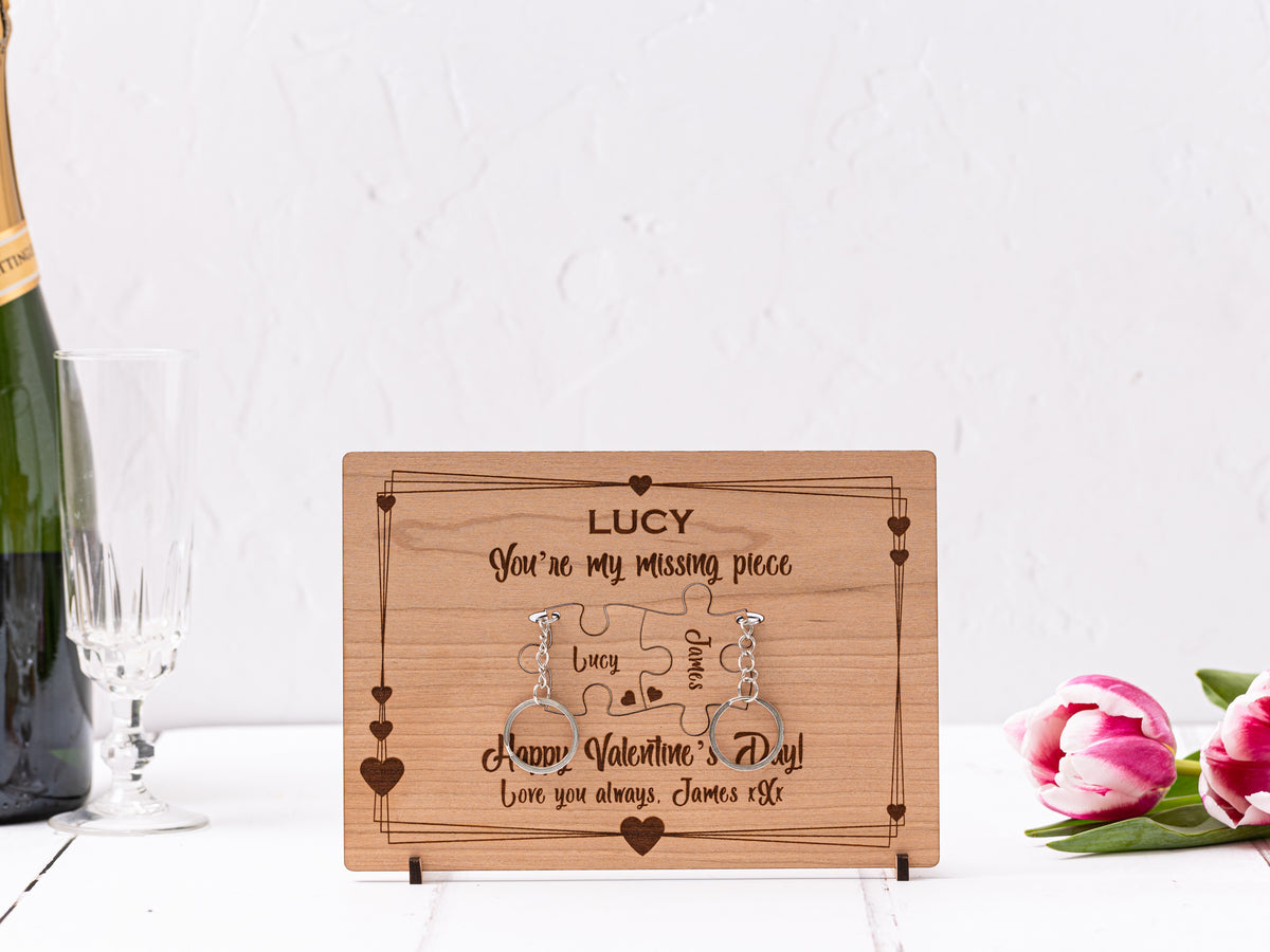 Carte en bois de la Saint-Valentin &quot;Tu es ma pièce manquante&quot; et 2 x porte-clés puzzle