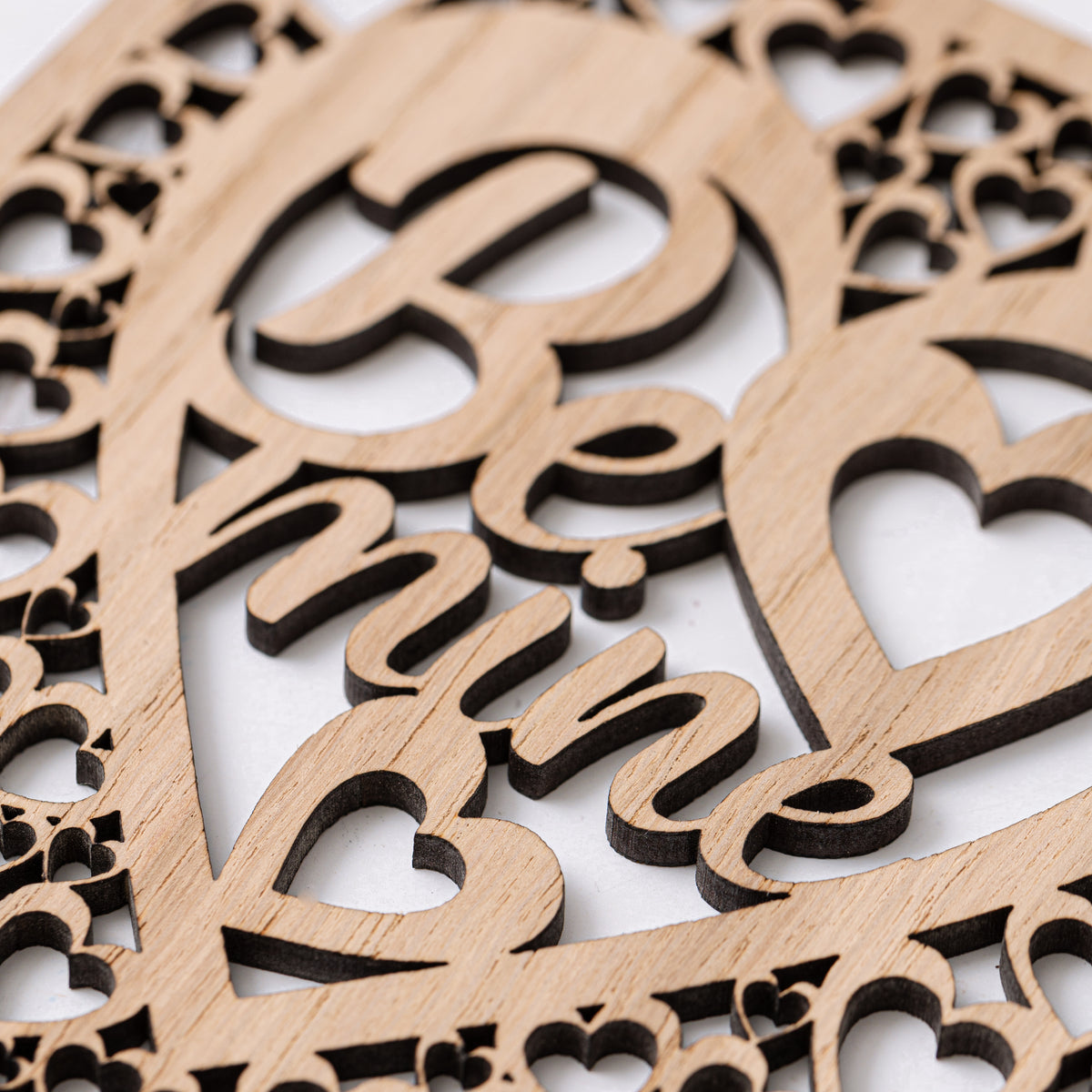 Carte de Saint Valentin en bois &quot;Be Mine&quot;