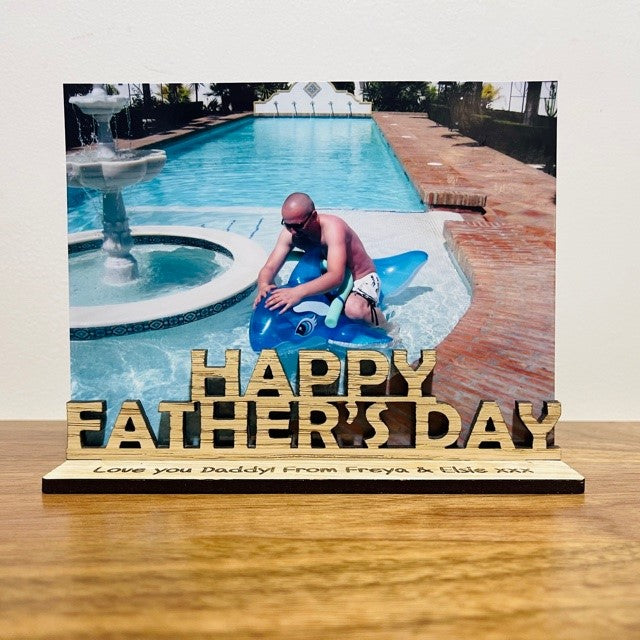 &#39;Happy Father&#39;s Day&#39; Photo Stand